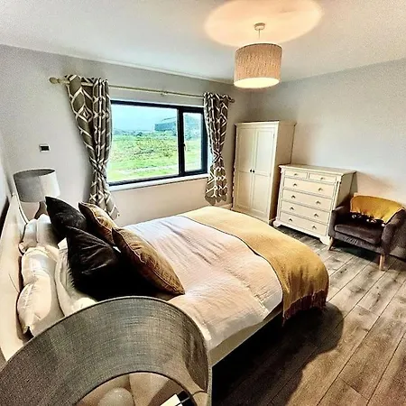 Paradise Holiday home Portmagee